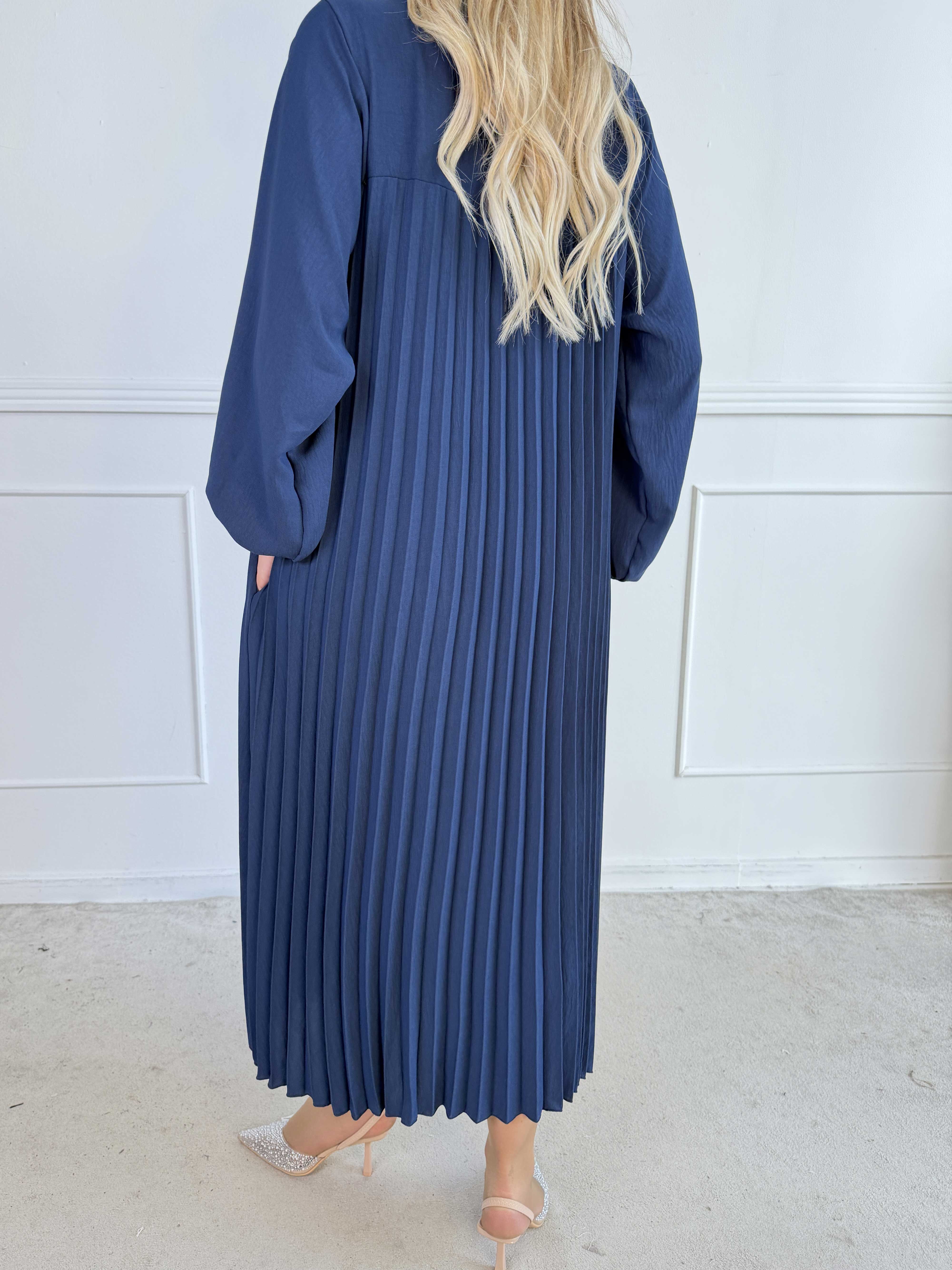 Nancy Long Sleeve - Lang kjole med plisseringer og lommer